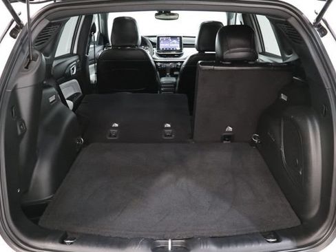 Used 2023 Jeep Compass Latitude w/ Sun and Sound Group AWD/4WD image 38