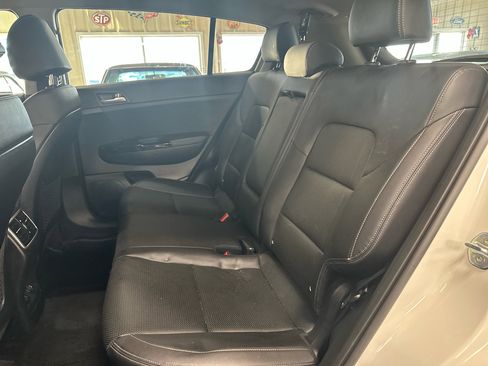 Used 2022 Kia Sportage EX image 13