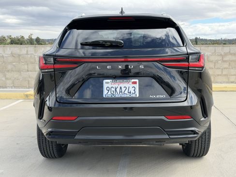 Certified 2024 Lexus NX 250 FWD image 9