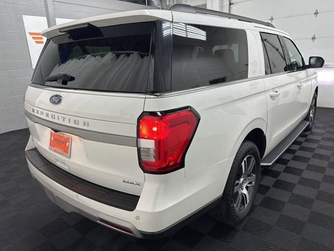 Used 2023 Ford Expedition Max XLT image 9