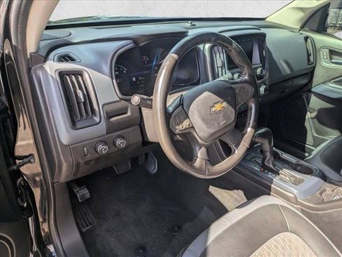 Used 2019 Chevrolet Colorado Z71 AWD/4WD image 9