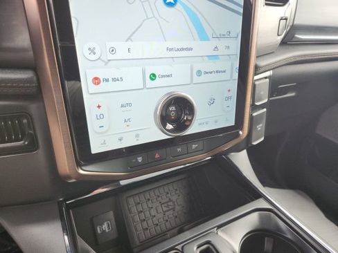 Used 2023 Ford F150 Lightning Lariat image 33