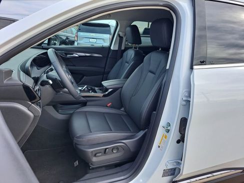 Used 2025 Buick Envision Preferred image 8