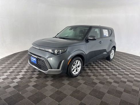Used 2023 Kia Soul LX w/ Option Group 015 image 4