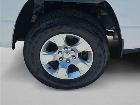 Used 2022 RAM 1500 Big Horn RWD image 22