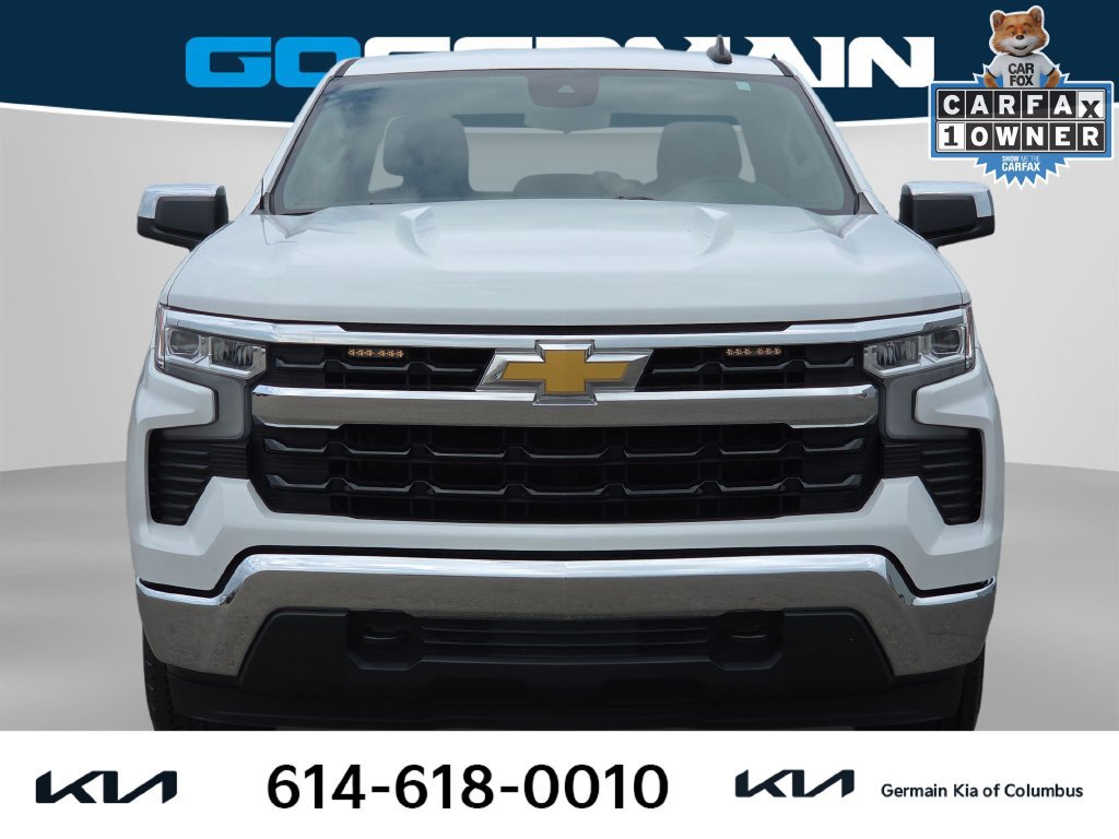 Used 2023 Chevrolet Silverado 1500 LT AWD/4WD image 2