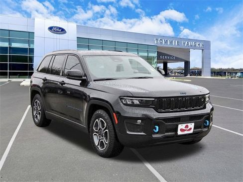 Used 2023 Jeep Grand Cherokee Trailhawk w/ Advanced Protech Group II image 6