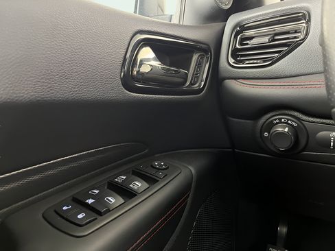 Used 2025 Dodge Durango R/T AWD/4WD image 24