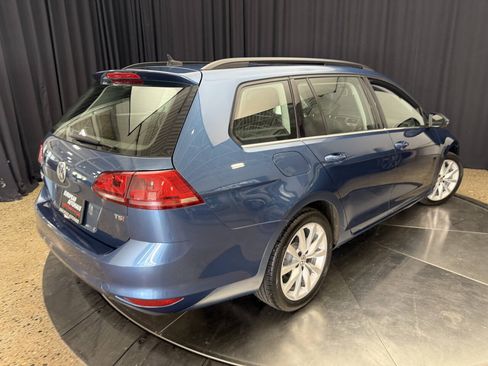 Used 2017 Volkswagen Golf SEL FWD image 9
