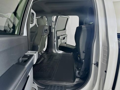 Used 2024 Ford F350 XLT image 31