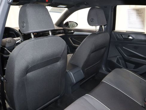 Used 2025 Volkswagen Jetta Sport FWD image 15