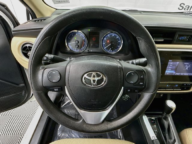 Used 2019 Toyota Corolla LE FWD image 11