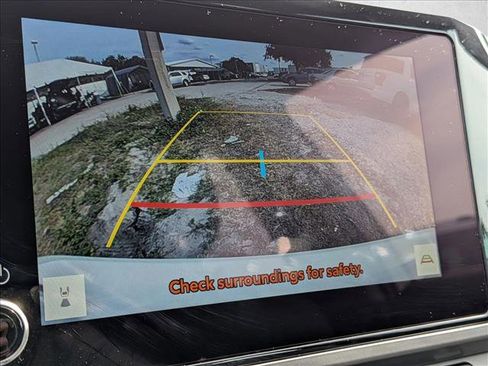 Used 2025 Toyota Camry LE image 7