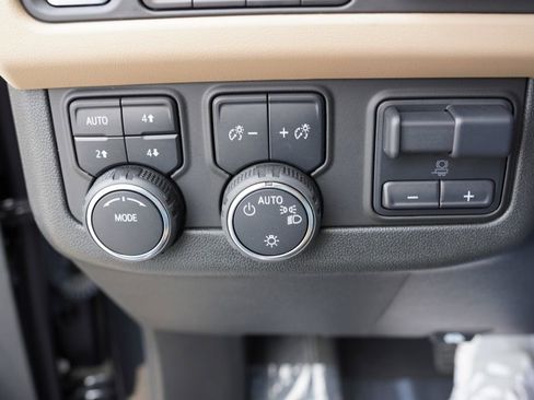 Certified 2024 Chevrolet Tahoe Premier w/ Advanced Technology Package AWD/4WD image 30