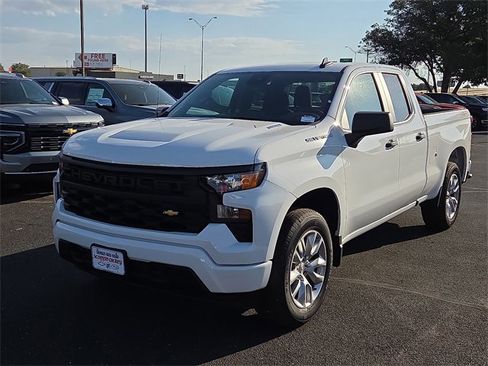 New 2026 Chevrolet Silverado 1500 Custom image 1