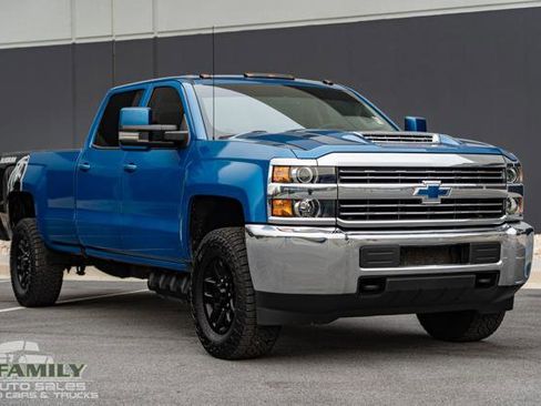 Used 2018 Chevrolet Silverado 3500 W/T image 13