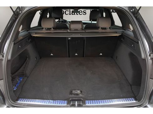 Used 2021 Mercedes-Benz GLC 300 image 25