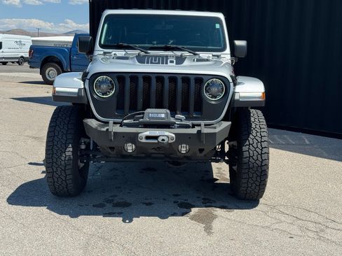Used 2023 Jeep Wrangler Unlimited Rubicon AWD/4WD image 2
