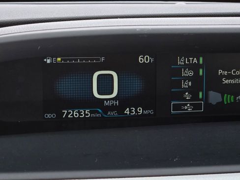 Used 2021 Toyota Prius Limited w/ Premium Convenience Package FWD image 26