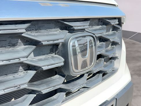 Used 2025 Honda Passport EX-L image 29