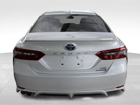 Used 2021 Toyota Camry XSE FWD image 17