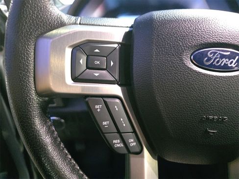 Used 2015 Ford F150 Platinum w/ Equipment Group 701A Luxury image 16