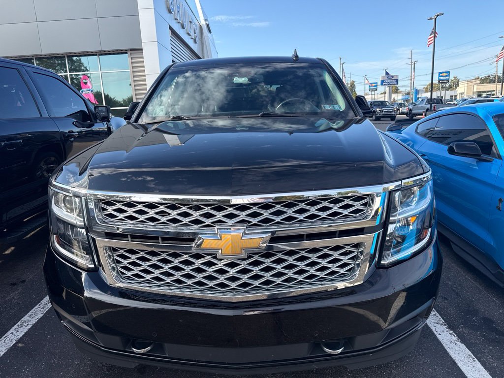 Used 2018 Chevrolet Tahoe LT w/ LT Signature Package AWD/4WD image 2