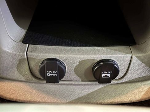 Used 2013 Dodge Grand Caravan SE FWD image 46