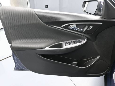 Used 2025 Chevrolet Malibu LT FWD image 13
