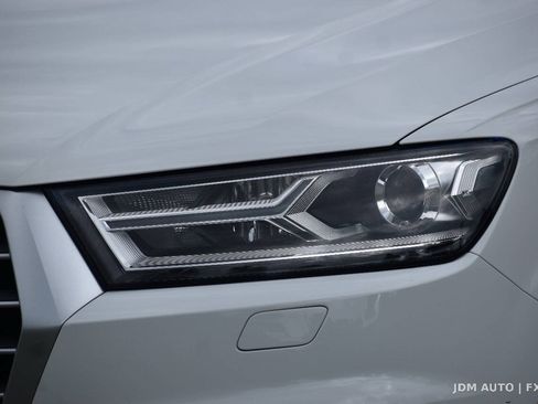 Used 2019 Audi Q7 3.0T Premium w/ Convenience Package AWD/4WD image 40