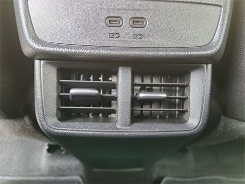 Used 2025 Chevrolet Equinox LT w/ Midnight Edition image 20