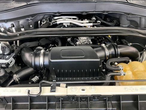 Used 2021 Ford Explorer Platinum w/ Equipment Group 601A AWD/4WD image 9