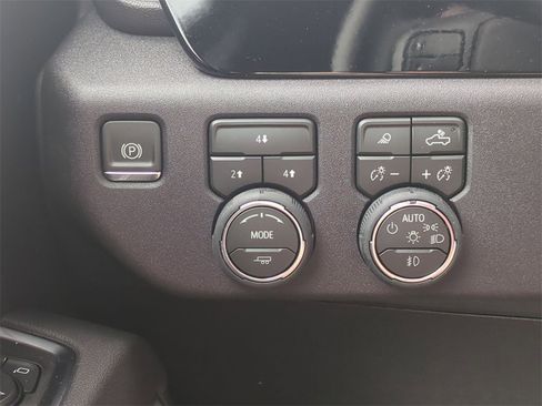 New 2026 Chevrolet Silverado 2500 LT w/ Texas Edition image 18