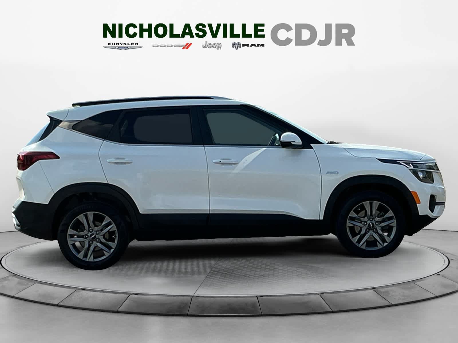 Used 2023 Kia Seltos S AWD/4WD image 6