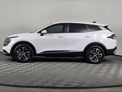 Used 2025 Kia Sportage EX image 3