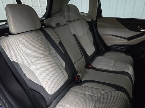 Used 2020 Subaru Forester Premium AWD/4WD image 19