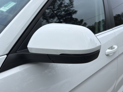 Used 2022 Volkswagen Atlas SE image 11