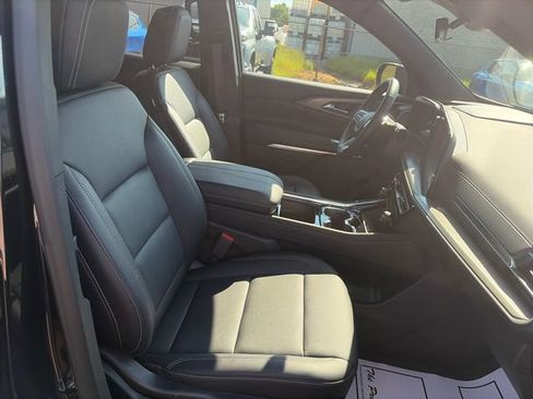 Used 2026 Chevrolet Traverse LT FWD image 29