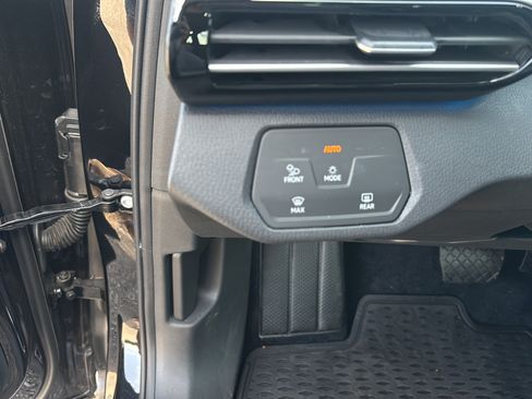 New 2025 Volkswagen ID.4 Pro S RWD image 22