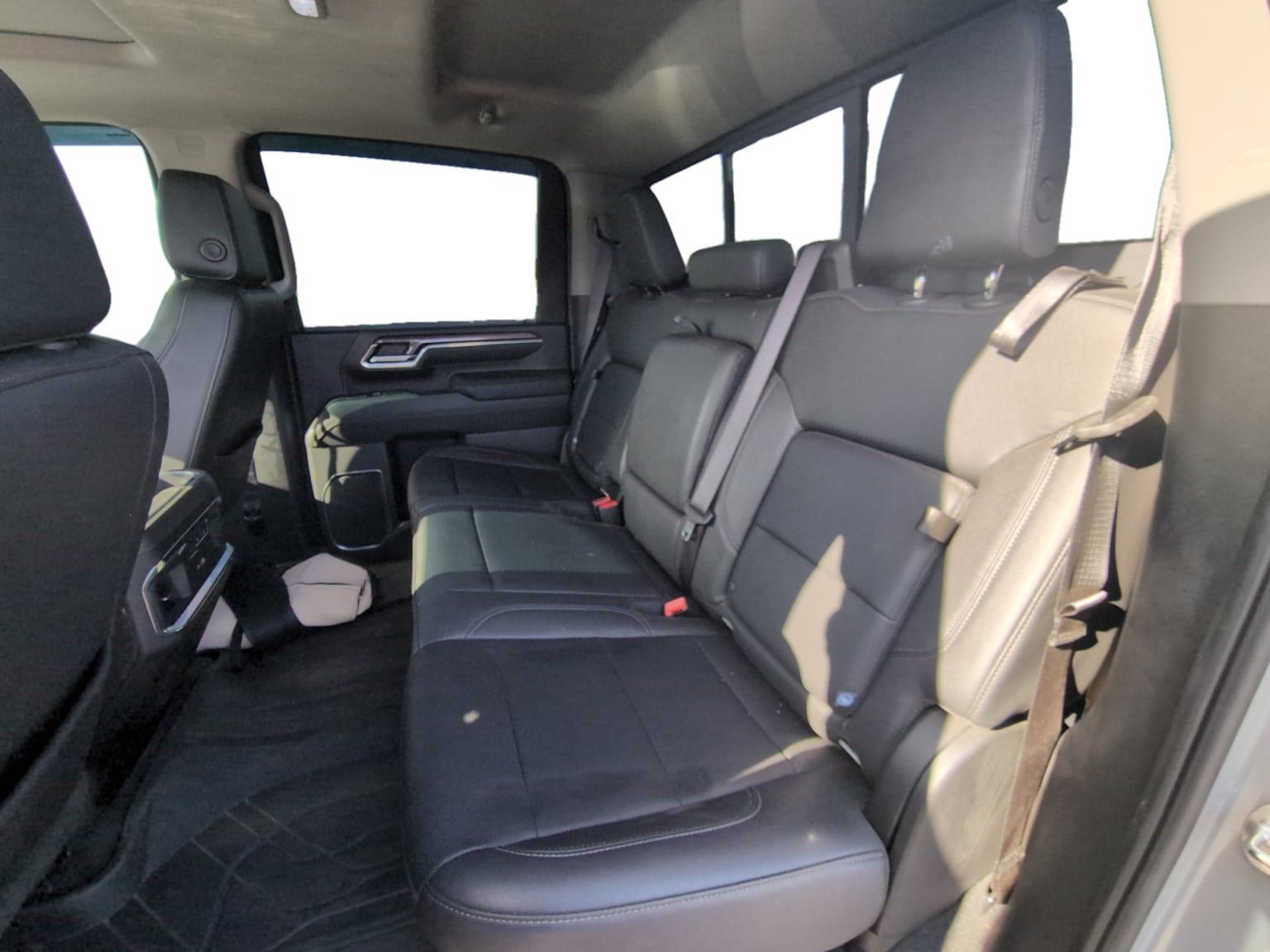 Used 2024 Chevrolet Silverado 2500 LTZ w/ LTZ Plus Package AWD/4WD image 16