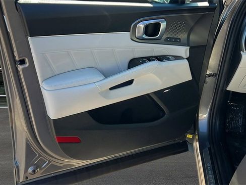 New 2026 Kia Sorento SX Prestige image 11