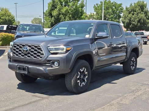 Used 2023 Toyota Tacoma TRD Off-Road AWD/4WD image 10