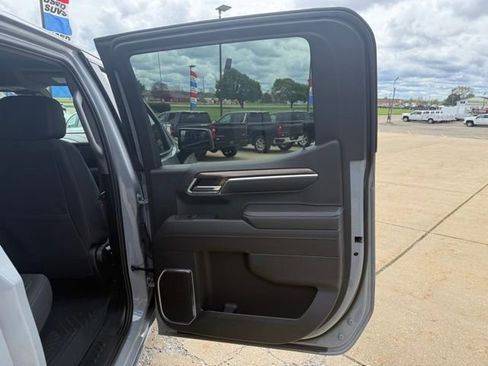 Certified 2024 Chevrolet Silverado 1500 RST AWD/4WD image 15
