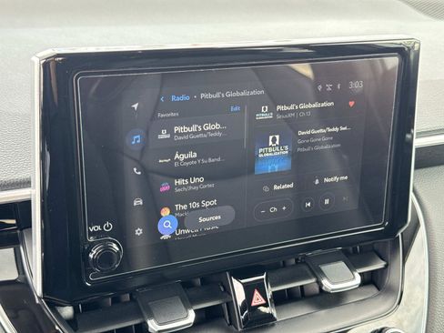 Used 2025 Toyota Corolla Cross XLE image 14