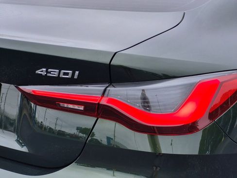 Used 2024 BMW 430i Coupe w/ Convenience Package RWD image 9
