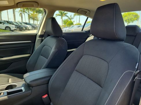 Certified 2022 Nissan Altima 2.5 SV image 21
