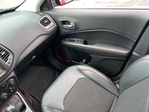 Used 2019 Jeep Compass Trailhawk w/ Popular Equipment Group image 28