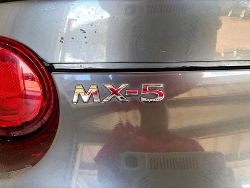 Used 2021 MAZDA MX-5 Miata RF Club image 29