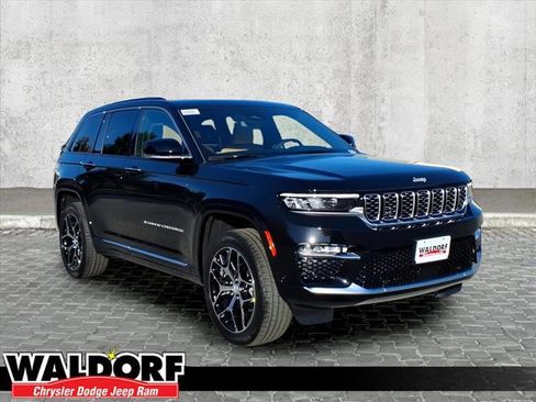 New 2025 Jeep Grand Cherokee Summit image 1