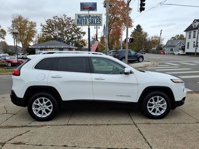 Used 2017 Jeep Cherokee Latitude w/ Comfort/Convenience Group